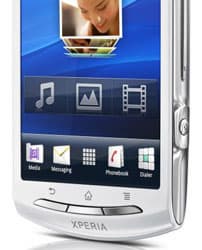 Xperia neo V — первый смартфон Sony Ericsson под управлением Android 2.3.4 Gingerbread