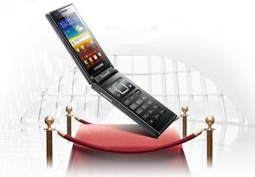 Samsung оснащает смартфон-«раскладушку» SCH-W999 двумя экранами, двухъядерным CPU и двумя слотами для SIM-карт