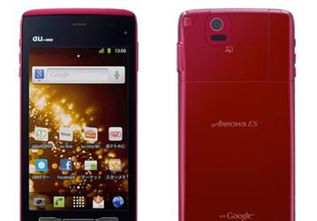 Толщина смартфона Fujitsu Arrows ES IS12F равна 6,7 мм