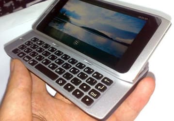 Первый смартфон Nokia с ОС MeeGo умер, не родившись?