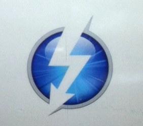 Intel может заменить название Light Peak на Thunderbolt, а Mini DisplayPort сделать основой для нового разъема вместо USB