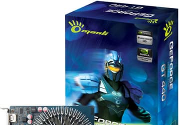 Система охлаждения 3D-карты Manli GeForce GT 440 несколько больше, чем у референсного образца