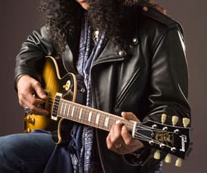 Slash готов обсудить воссоединение Guns N' Roses