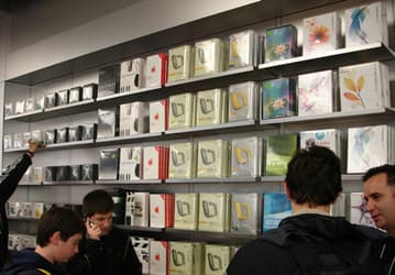 Стремясь привлечь пользователей в Mac App Store, Apple может отказаться от продаж коробочного ПО