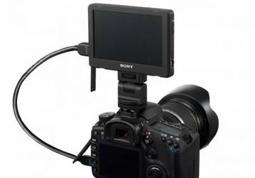 Sony выпускает внешний дисплей CLM-V55 для цифровых зеркальных камер