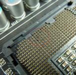 Процессорное гнездо LGA 1155 тоже подвержено выгоранию контактов?
