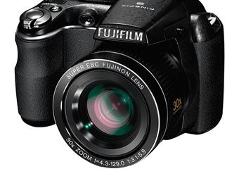 Серия камер Fujifilm с электронными видоискателями пополнилась моделями S3200, S3300, S3400 и S4000 