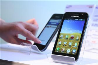 Во втором полугодии смартфонов с экранами AMOLED станет больше