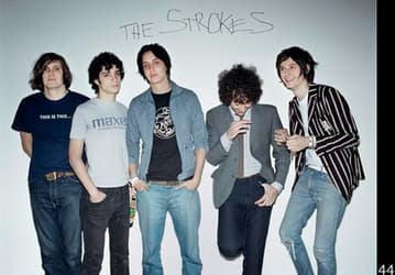 The Strokes вновь вернулись в студию
