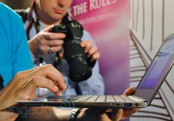 «Ультрабук» ASUS UX21 будет дешевле, чем Apple MacBook Air