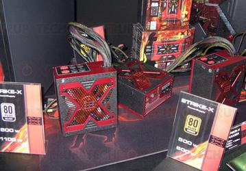 Решетки воздухозаборников блоков питания Strike-X стилизованы под букву «X»