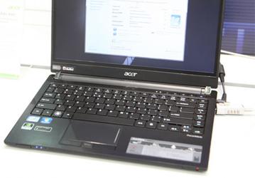 Acer официально анонсировала «безрамочный» ноутбук TravelMate 8481