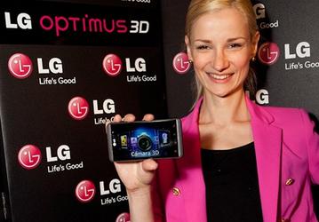 LG выпустила смартфон Optimus 3D с трехмерными экраном и видеозаписью, теперь известна цена