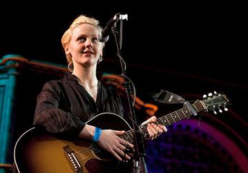Laura Marling анонсировала новый альбом A Creature I Don't Know