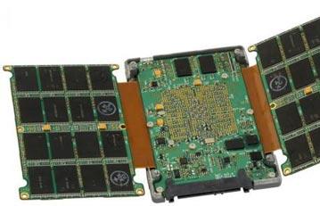 SanDisk оснащает твердотельные накопители Lightning интерфейсом SAS 6 Гбит/с