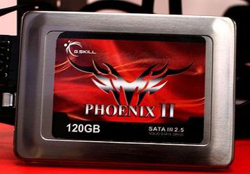 В накопителях G.Skill Phoenix II используются контроллеры SandForce SF-2200, скорость чтения превышает 550 МБ/с