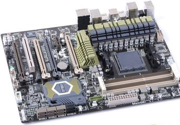 Фотогалерея дня: системная плата ASUS TUF Sabertooth 990FX