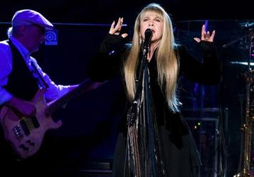 Fleetwood Mac вновь отправится в тур в 2012
