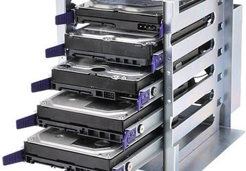 Century предлагает переносную корзину для пяти HDD