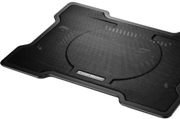 Охлаждающая подставка для ноутбука Cooler Master NotePal X-Slim весит 700 г