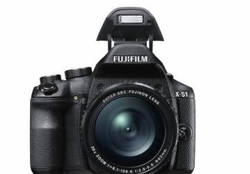 Камера Fujifilm X-S1 оснащена объективом категории «суперзум» с 26-кратным увеличением