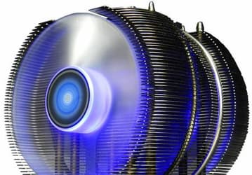 Процессорный кулер Zalman CNPS12X укомплектован тремя 120-мм вентиляторами