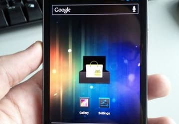 Google и Samsung отложили премьеру первого смартфона с ОС Android 4.0 на следующую неделю