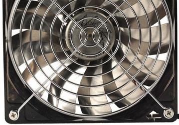 Алюминиевые лопасти вентилятора Prolimatech Vortex Fan Aluminum подсвечиваются красным