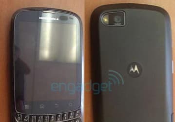 Фото дня: смартфон Motorola Admiral