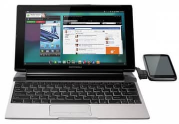 Док-станция Lapdock 100 для смартфонов Motorola представлена официально
