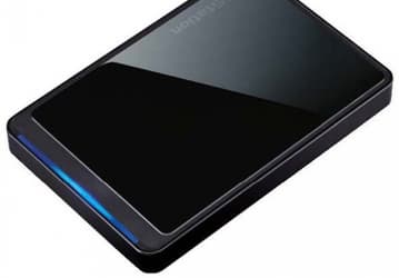 Накопителю Buffalo MiniStation HD-PCTU2 объемом 750 ГБ достался интерфейс USB 2.0