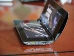 Планшет Sony Tablet P оснащён двумя дисплеями и складывается пополам