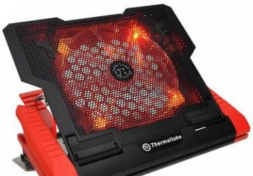Охлаждающая подставка Thermaltake Massive23 GT оснащена 200-мм вентилятором