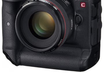 Canon приписывают разработку зеркальной камеры верхнего сегмента EOS-A1, оснащенной гибридным видоискателем