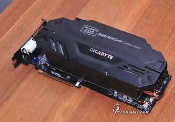 Новая порция снимков позволяет детально изучить строение видеокарты GIGABYTE GeForce GTX 680 SuperOverclock