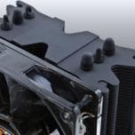 Радиатор процессорного охладителя Xigmatek Dark Knight SD1283 Night Hawk Edition имеет керамическое покрытие