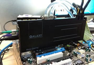 Появилось фото однослотовой 3D-карты Galaxy GeForce GTX 680, укомплектованной водоблоком