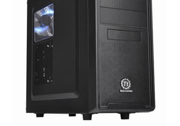 Корпус для игрового ПК Thermaltake Versa G2 обходится без аляповатой декоративной панели