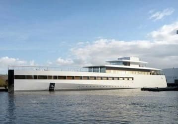 Яхта «Венера», построенная для Стива Джобса, арестована в Амстердаме