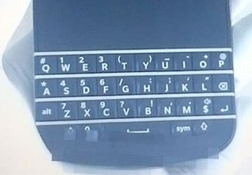Фото дня: смартфон RIM BlackBerry N с аппаратной клавиатурой