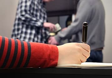 Spycam Pen Camera способна записать два часа видео в высоком разрешении