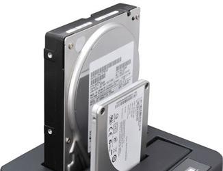 Док Century CROS2EU3CP имеет функцию клонирования накопителей с интерфейсом SATA 