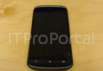 HTC One S: «живые» фото до начала официальной премьеры