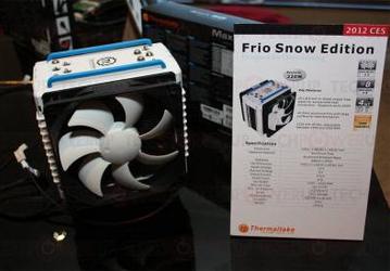 CES 2012: процессорные кулеры Thermaltake Frio и Frio OCK Snow Edition