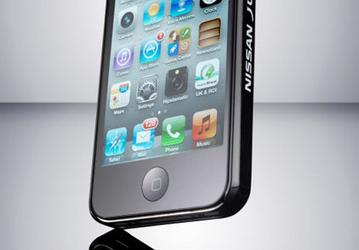 Специалисты Nissan создали чехол для iPhone, на котором «заживают» царапины