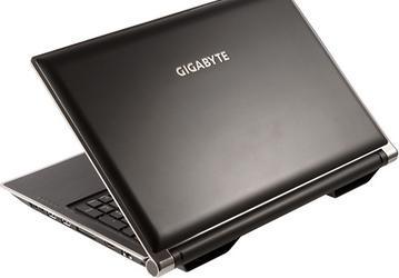 GIGABYTE оснащает ноутбуки серии P2532 приводами Blu-ray и видеопамятью объемом 2 ГБ