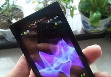 Фото дня: смартфон Sony Ericsson ST25i Kumquat