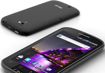 В продаже замечен смартфон BLU Studio 5.3 с экраном диагональю 5,3 дюйма, но он не конкурент Samsung Galaxy Note