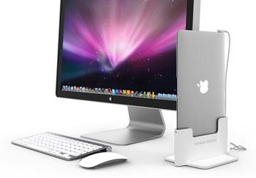 В стыковочной станции Henge Docks ноутбук MacBook Air размещается вертикально