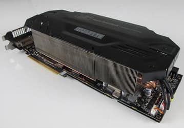 Gigabyte оснащает 3D-карту Radeon HD 7970 SOC с пятью вентиляторами
